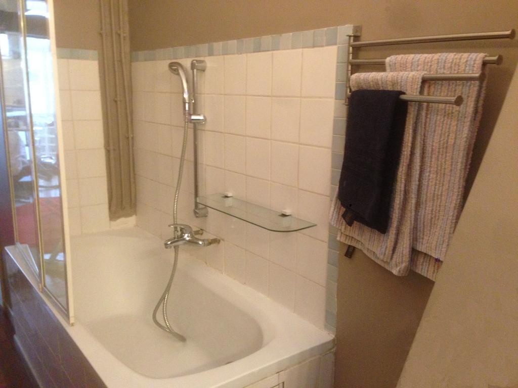 Appartement 2 Pieces Proche Du Sacre Coeur Paris Room photo